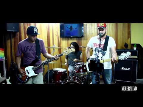 BANDA NEVERMIND  - ANEURYSM (NIRVANA COVER)