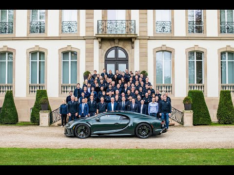 Watch Bugatti Chiron Super Sport Try To Beat Space Shuttle At Kennedy Space Center