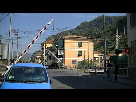 Spoorwegovergang Ventimiglia (I) // Railroad crossing // Passaggio a livello