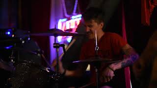 Thou - “Into The Marshlands” live at Siren&#39;s Song Tavern 10/14/17