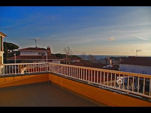 Apartamento en venta con vistas al mar en el centro de Arenys de Mar · Premium Habitat PIVADMA0032