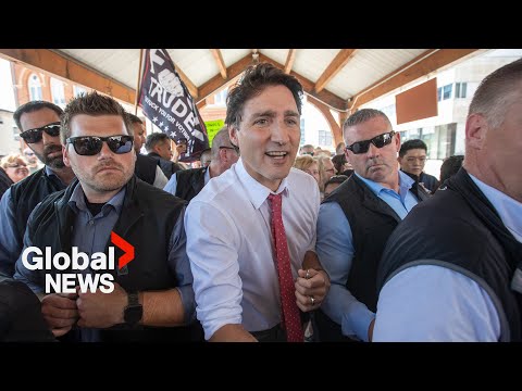 Trudeau swarmed by hostile crowd during event in Belleville, Ont.