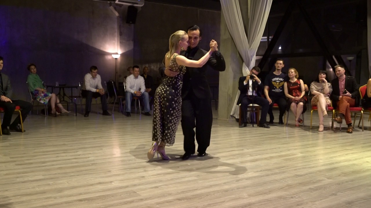 Show Juan Manuel Rosales y Liza Rosales 1-3