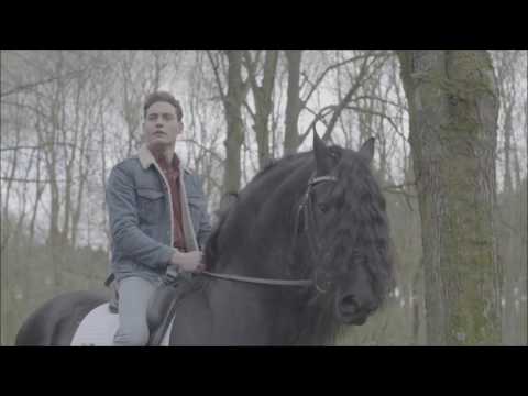 Douwe Bob stapt Op :-)