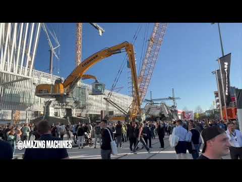 Liebherr extreme excavator show at @Bauma 2022