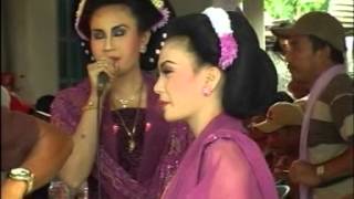 Download lagu Tayub Tuban. Srihuning - kembang Rawe mp3 Download lagu Tayub Tuban. Srihuning - kembang Rawe mp3