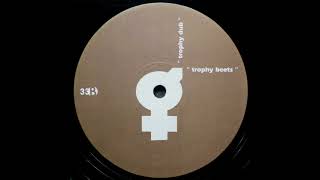 Jeep Grrlz - Trophy Dub