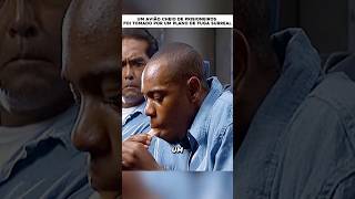 Avião que transportava prisioneiros e tomado para um plano de fuga surreal. #filmes #filmesnovos