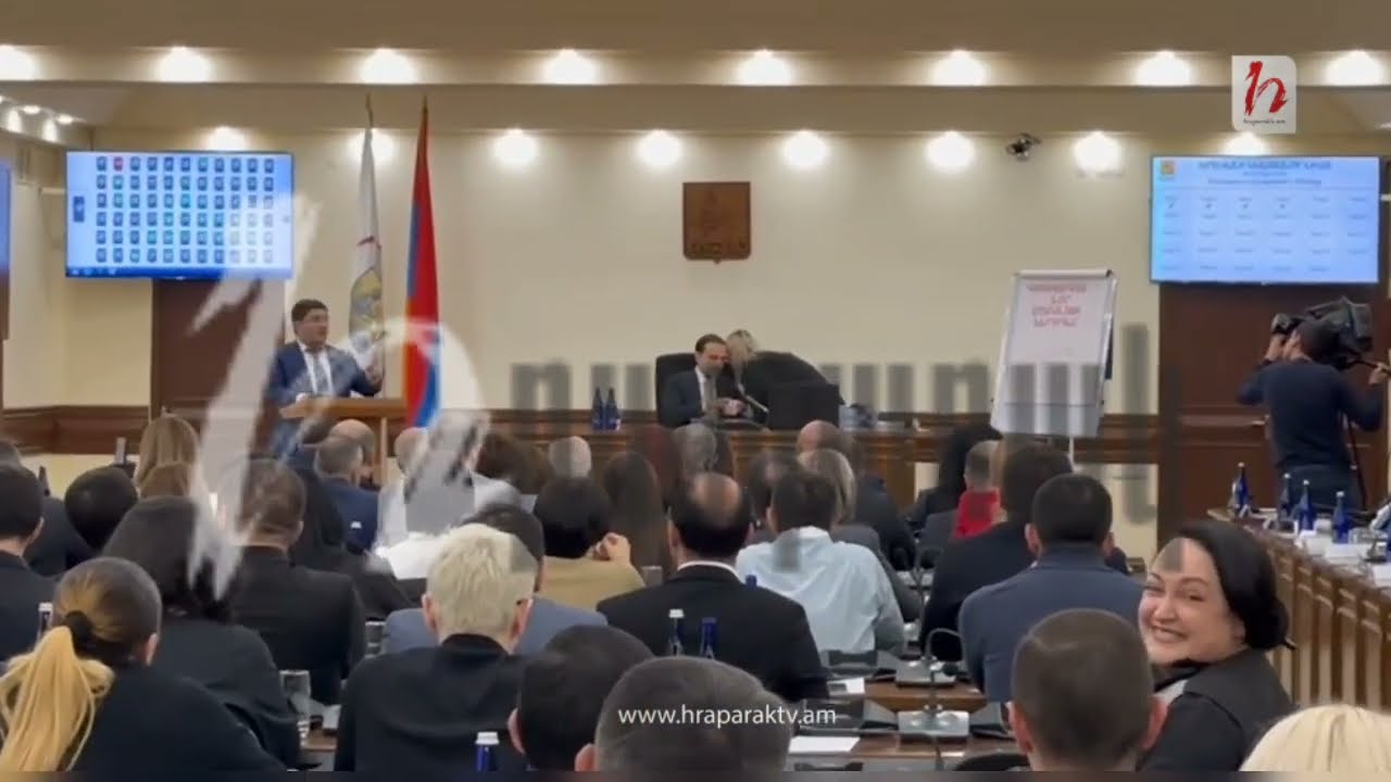 Ֆռռցրա էջը Սոնա, տեսնում ես՝ վրա են տվել