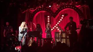 Kylie Minogue - Promo Golden Tour Barcelona - Sincerely Yours (Live)