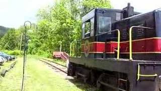 preview picture of video 'Catskill Mountain RR - Leaving Mt. Pleasant Station'