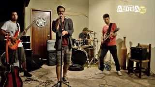 Aldeia 36 - Até quando Esperar (Plebe Rude).