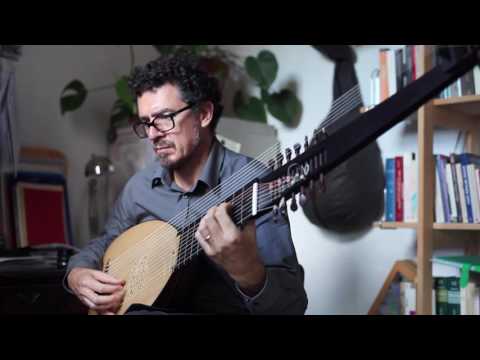Luca Tarantino playing the Theorbo