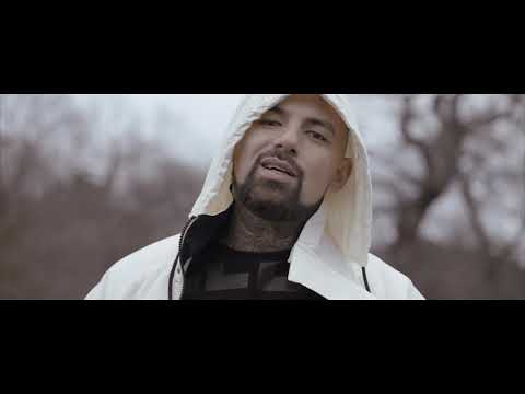 Lazy J - Witney Lakes