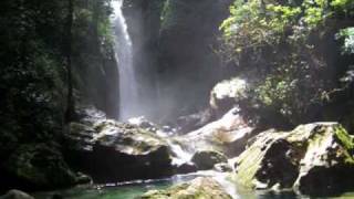 preview picture of video 'Pico Bonito - La Ceiba, Honduras'