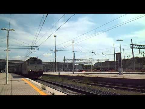 E652.013 sul TCS 59004 Bicocca - Milano Smistamento, in transito a Roma Tiburtina