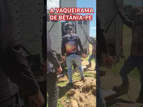 CHEGADA DO CAMINHÃO DE VAQUEIRO DE BETÂNIA-PE NA PEGA DE BOI EM SERRA TALHADA-PE