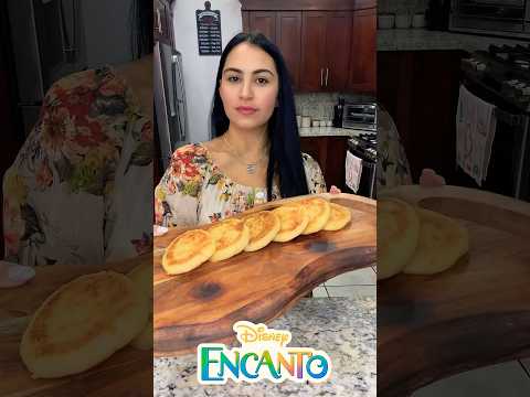 Arepas de Mama Julieta🇨🇴#encanto #encantodisney #disney #colombia #arepascolombianas #recetas
