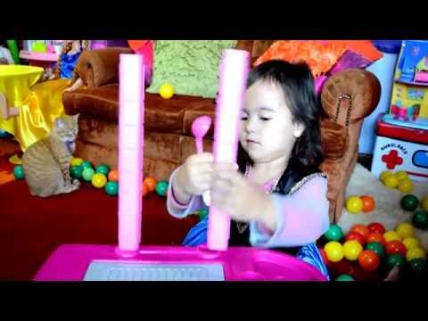 Disney Frozen Movie Videos 2016 Frozen Blue Ballpit Dinner Surprise Toys Kids Videos Fun Activities Video