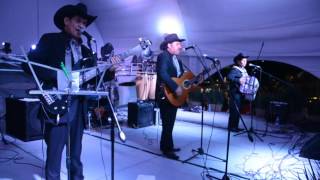 Relámpago TropiNorteño - Esta Perrona (En Vivo)