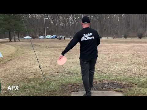 Discraft Review of the Paige Pierce Fierce vs Jawbreaker APX