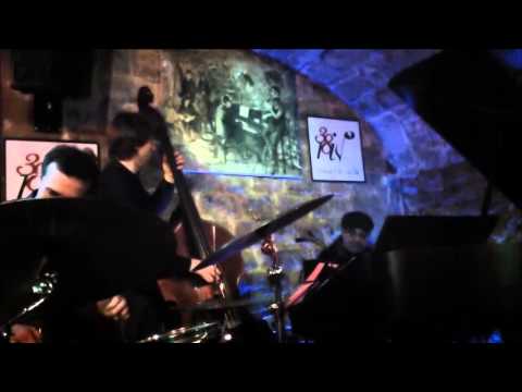 have you met miss jones Dino Massa Trio at La Cave du 38 Riv Paris