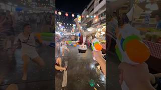 【搞笑日常 第10集】爸爸潑水節被欺負！ #未完待續 #每日更新  #完整影片在禹志爸爸YouTube