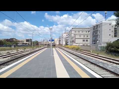 E483-058 con container in transito