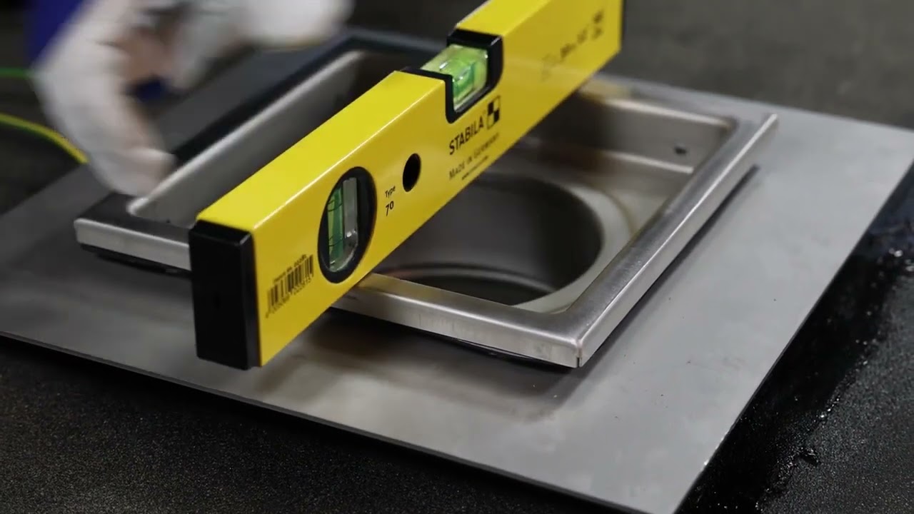 Ugradnja ACO Inox higijenskog slivnika u pod sa pločicama kao završnim slojem