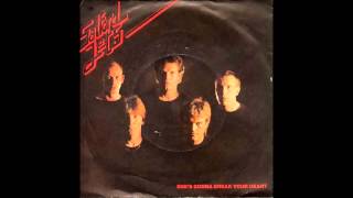 Salford Jets - "She's Gonna Break Your Heart"