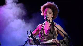 Martina Topley-Bird - &#39;Poison&#39; live 2010