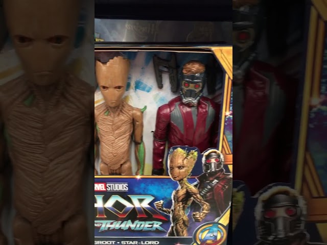 Vídeo relacionado con Botellín de aluminio con pajita Los Vengadores de Marvel de 730 ml con pop-up automático para niños, incluye bandolera