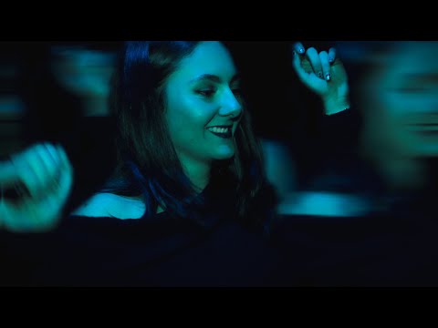 Ivan R - ¿AMIGOS? (Videoclip Oficial) Prod. Issy