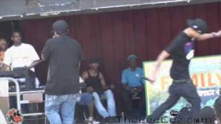 Universal Hip Hop Parade: Donny Goines Performs 