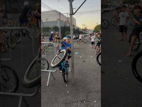 Desafiando a física 🔥😱🎥 #bike #grau #244 #viral #shorts #fy