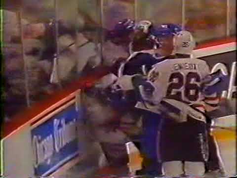 Maple Leafs vs Blackhawks scrum - Jan 26, 1991