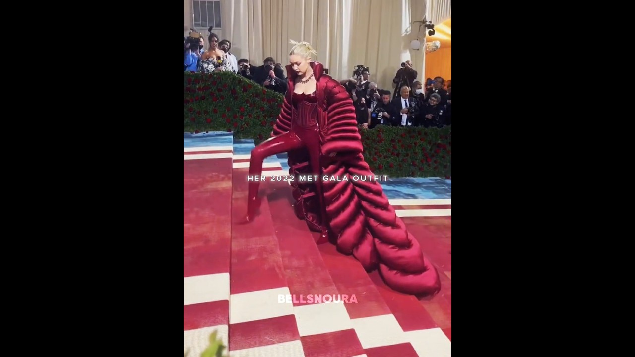 Both looks are so similar 🔥 #gigihadid #gigihadidedit #supermodel #fashion