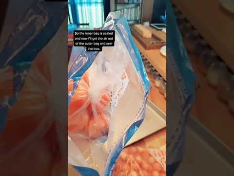 Flash-freezing tomatoes for winter