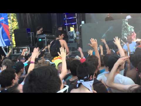 ZEDD playing "Epic" by Quintino & Sandro Silva - Live Inox Park 2012
