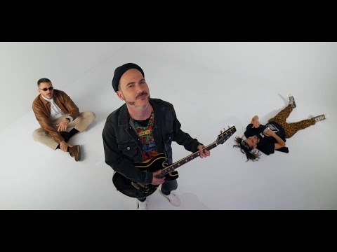 BIG MENU - F.A.M.O.U.S.