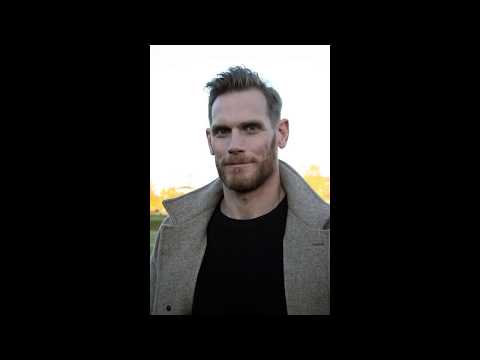 En minut klipp från olika produktioner jag har arbetat med. En minut klipp från olika produktioner jag har arbetat med.