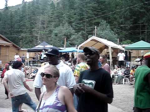 RUDIE CLASH live @ the Mish (crowd shot) - PR Reggae Fest 07.25.09