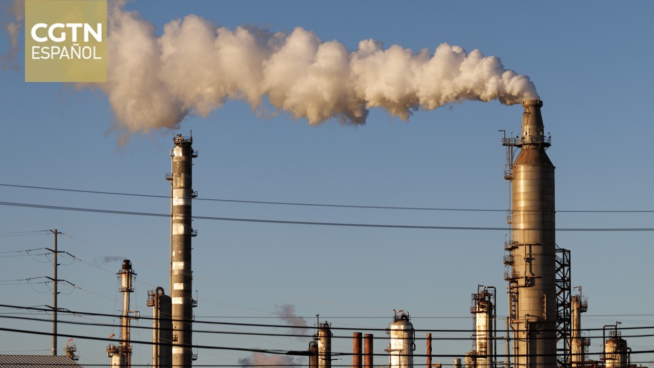 Las hostilidades en Asia Occidental elevan precios mundiales del combustible