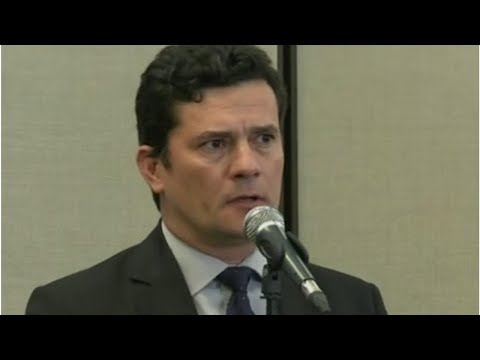 Karina Buhr fulmina com 'Sangue frio' os tempos matadores