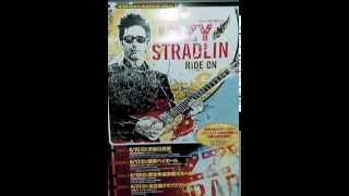 Izzy Stradlin - 13 - Solo de bateria  (Taz)/ Parasite, Japan, 15/04/2000.