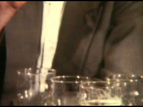 The Pogues - Streams of Whiskey