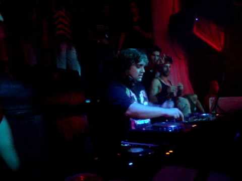 DJ CHRIS COX opening self set @ ZOO Lounge (by Geraldo Soares) - JÔsefine Club / Belo Horizonte