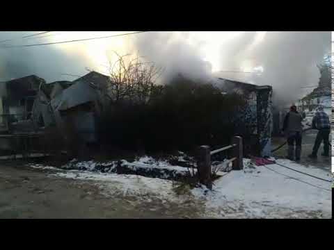 Spațiu comercial în flăcări la Alămor