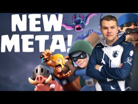 12-0! 3 Musketeers Royal Hogs Cycle Deck! LIVE Grand Challenge Gameplay - Clash Royale