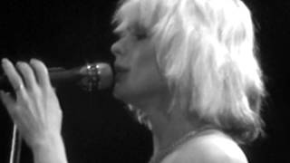 Blondie - You Look Good In Blue - 7/7/1979 - Convention Hall (Official)